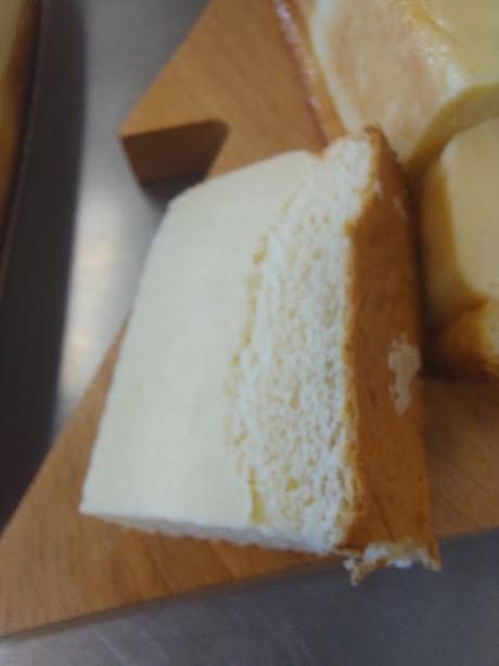 PASTEL EN TRES TEXTURAS DE LIMÓN Y VAINILLA