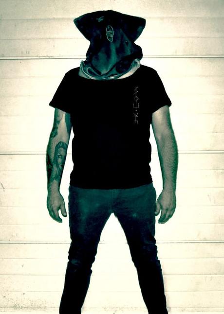 Souillé – «L’odeur du mépris»