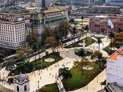 Recorriendo Buenos Aires: histórica Plaza Mayo.