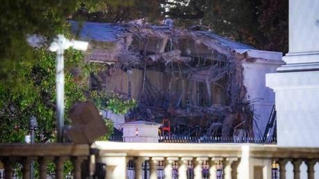 La ‘hybris’ destructiva de Trump: de la demolición del ala este de la Casa Blanca al derribo de la democracia occidental