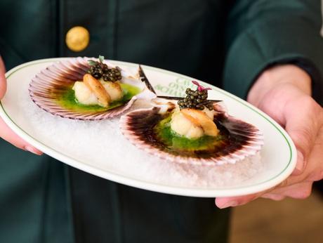 Oysters Menorca conquista la zona alta de Barcelona con ostras, caviar, champán y mucho más