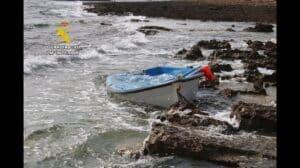 Un crucero rescata a 19 migrantes a 20 millas de Cabrera y los traslada al puerto de Barcelona Un crucero rescata a 19 migrantes a 20 millas de Cabrera y los traslada al puerto de Barcelona