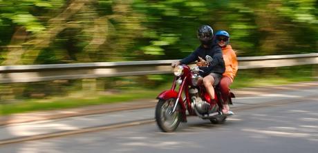 Seguro de moto en viaje: ¿Cómo estar protegido dentro y fuera de tu país?