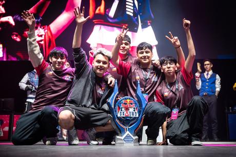 “Flow Tim Cheese” arrasa en la Final de Red Bull Home Ground 2025 y representará a Chile en Nueva York “Flow Tim Cheese” arrasa en la Final de Red Bull Home Ground 2025 y representará a Chile en Nueva York