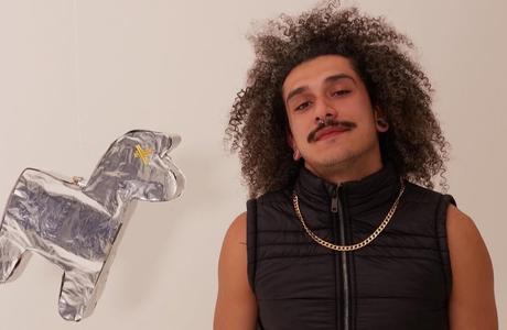 Inspirado por Belchior, CRERSP0 lanza «Apenas um Mano Latino-Americano» y eleva el diálogo entre el rap y la MPB