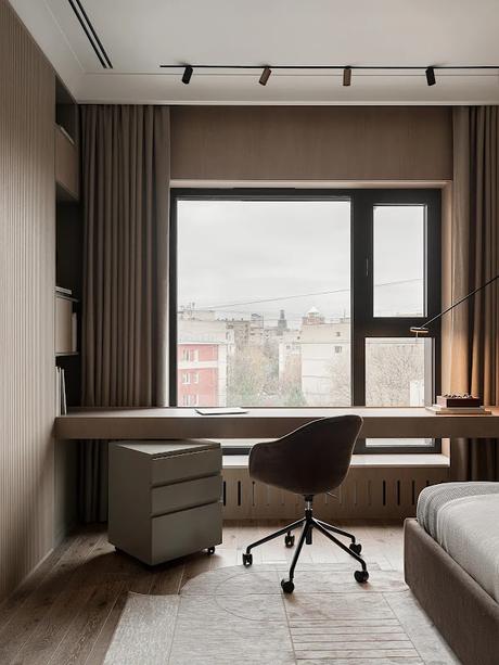 Luz de invierno en Moscú: una vivienda familiar que celebra la calma y la claridad