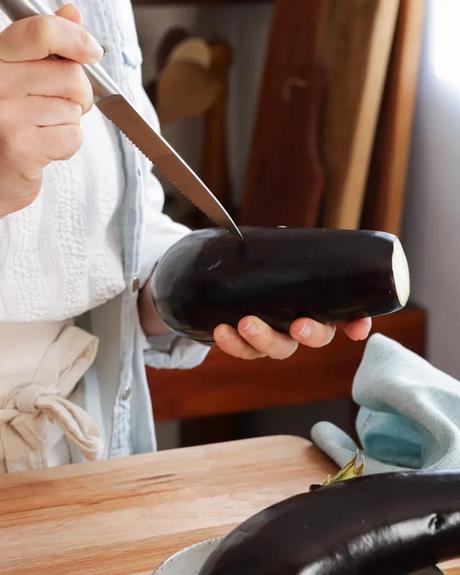 Baba Ganoush en Olla a Presión pinchar berenjenas