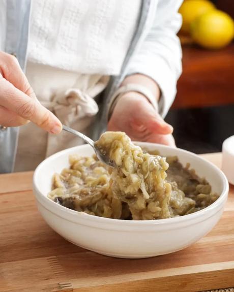 Baba Ganoush en Olla a Presión pisar para hacer una pasta