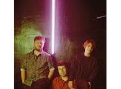 Triángulo amor bizarro, colaborar nuevo disco