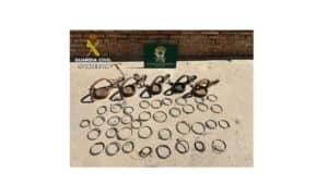 La Guardia Civil de Cuenca rescata un corzo atrapado en el canal de la Laguna de Uña