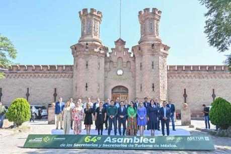 Nueva Riviera Huasteca detonará economía de la región y el Estado: Ricardo Gallardo Nueva Riviera Huasteca detonará economía de la región y el Estado: Ricardo Gallardo