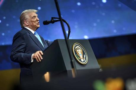 Trump ordena pruebas con armas nucleares tras los ensayos de Rusia