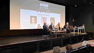 Dirección artística, adanismo e ignorancia