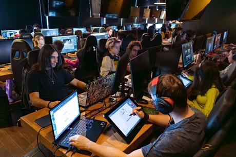 Universal Arts School refuerza su sello de excelencia con metodología ‘Entorno de Producción’ desde 1994