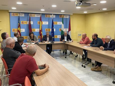 CHS aborda con la comunidad de regantes de Letur el proyecto de nuevos regadíos sociales de la CR Los Olmos (Socovos)