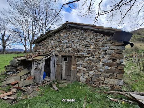 La Muela-Torones-Picu la Carba-El Castieḷḷu-Naveo