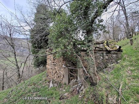 La Muela-Torones-Picu la Carba-El Castieḷḷu-Naveo