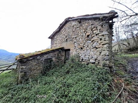 La Muela-Torones-Picu la Carba-El Castieḷḷu-Naveo