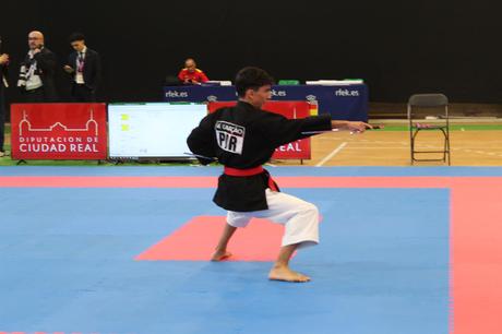 Técnica, precisión y compañerismo protagonizan la tercera jornada del Campeonato Europeo de Kempo en Bolaños