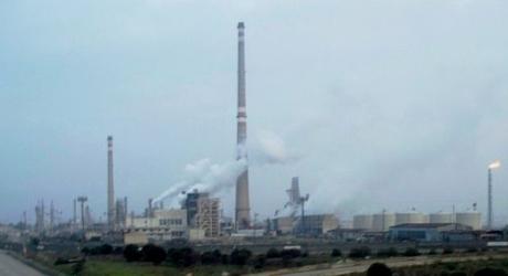 Refinería de petróleo en Homs (Siria)