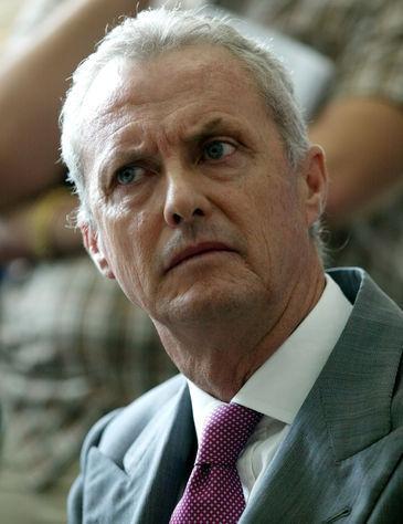 POR FIN, los famosos dejan de mirar para otro lado: JuanJo Millás denuncia el crimen organizado