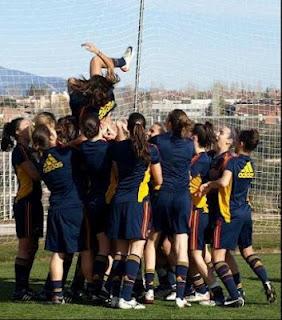 LAS SUB-15 Y SUB-17 FEMENINAS NACIONALES ENTRENAN EN LAS ROZAS