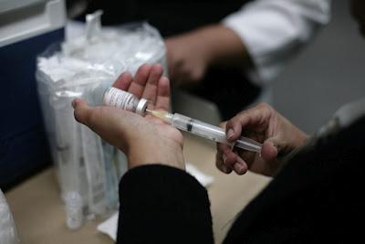 En Cuba probarán vacuna contra el sida