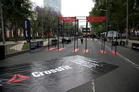 64181_360943293940218_156499227717960_1134659_1266108720_n Exhibición de Reebok Crossfit