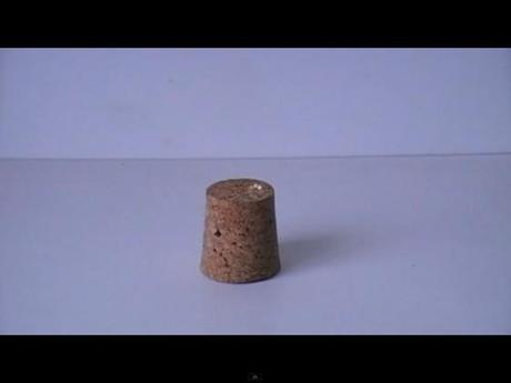 Cómo hacer que un corcho se vea plateado Tapón de corcho