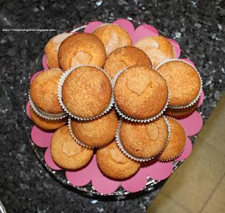 Hoy: Magdalenas caseras!!!