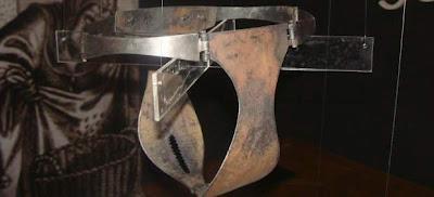 (387)  CINTURÓN  DE  CASTIDAD  EN  LA  ANTIGÜEDAD:  MÁS  MITO  QUE  REALIDAD