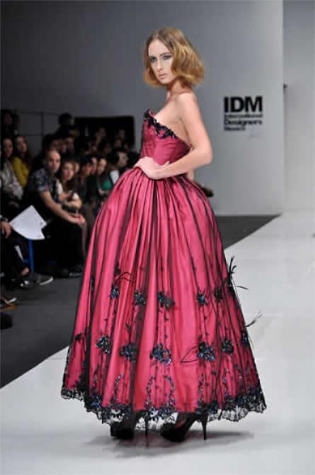 “Mi cuerpo es mi escultura”colección que marca el regreso de  Guillermo León