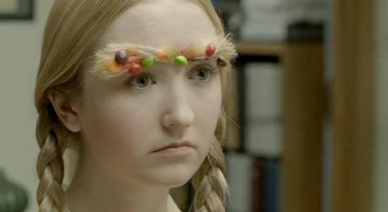 Los nuevos anuncios raros, raros de Skittles