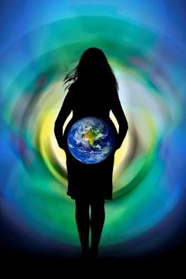 ¿Si Dios fuera mujer?.