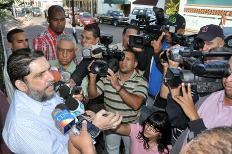 MARCOS MARTINEZ: LANZA NUEVOS CUESTIONAMIENTOS A LA PRIMERA DAMA...