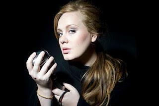 [Noticia] Adele, favorita para interpretar la soundtrack del nuevo James Bond