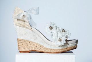 YolanCris lanza su primera colección de complementos para novia