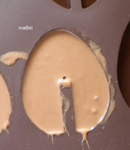 Huevo de chocolate crocante en 3D