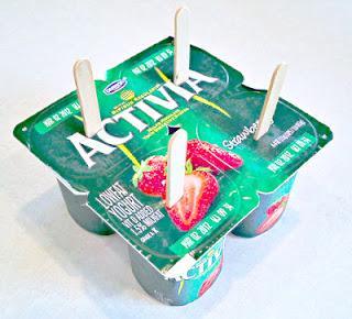 HELADOS DE YOGURT EN UN PLIS PLAS HELADOS DE YOGURT EN UN PLIS PLAS