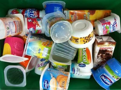 https://m1.paperblog.com/i/97/976322/reciclando-maracas-envases-yogur-del-almuerzo-L-T1hByN.jpeg