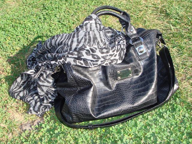 Sábado en Gris y Negro.