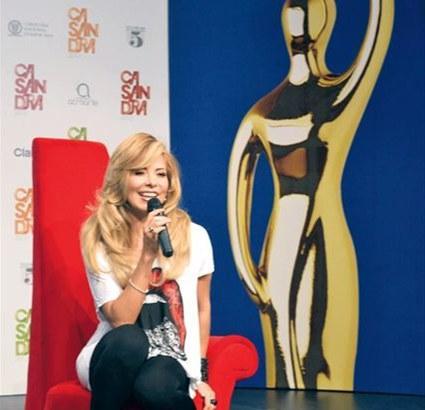 GLORIA TREVI TENDRÁ UNA PARTICIPACIÓN ESPECIAL EN LOS PREMIOS CASANDRA...