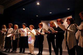 Amnisitia Internacional y Mujeres Poetas Celebran Grito de Mujer-Málaga