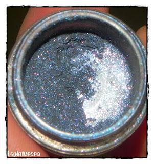 Buscando en el baul de los pigmentos: SLY