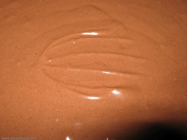 Tarta de nata y chocolate al estilo Missisippi