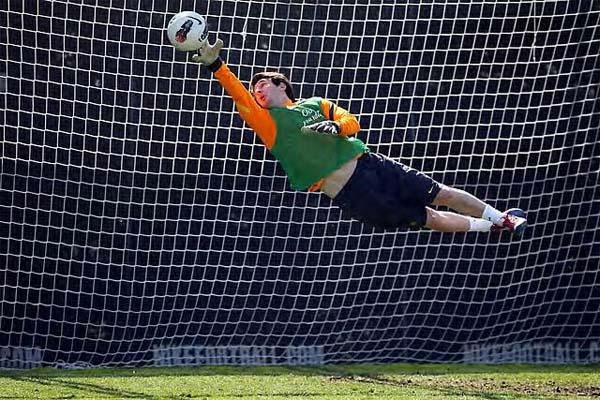 La foto del día: Messi atajando