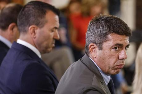 ‘Génova’ guarda silencio sobre Mazón y el movimiento del PPCV aupando a Mompó como sucesor