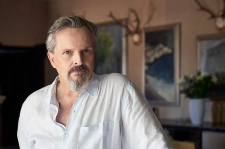 ¡HOLA! TV estrena ‘Bosé Renacido’, un apasionante viaje por la vida del cantante Miguel Bosé, contada en primera persona