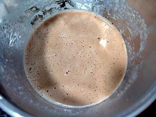 GUISO DE ALMEJAS CON GAMBAS BLANCAS Y PINTARROJA CON SUS ALBÓNDIGAS EN SALSA DE ANACARDOS.