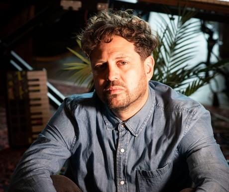 Debac estrena sesión audiovisual «SCL Live Session»